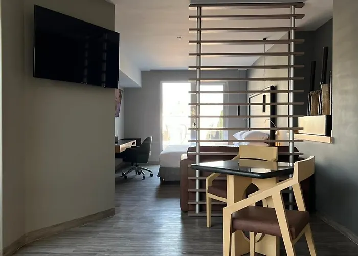 Ramada By Wyndham Santa Fe Hotel