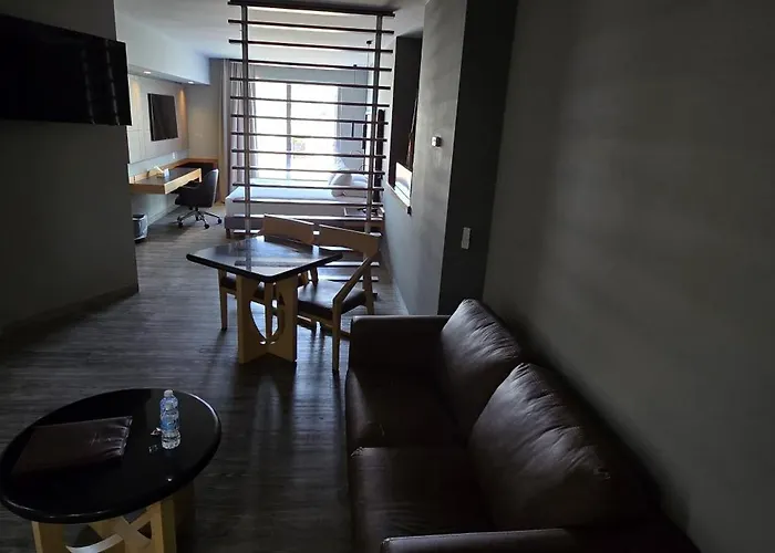 Hotel Ramada By Wyndham Santa Fe