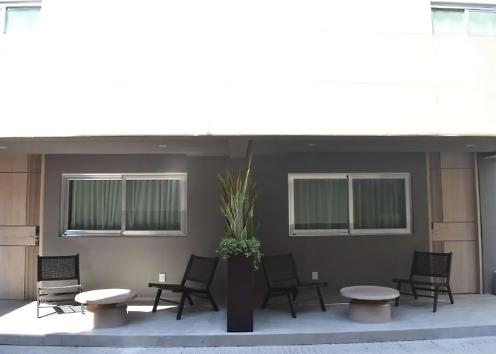 Ramada By Wyndham Santa Fe Hotel