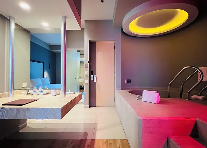 Ramada By Wyndham Santa Fe 4*